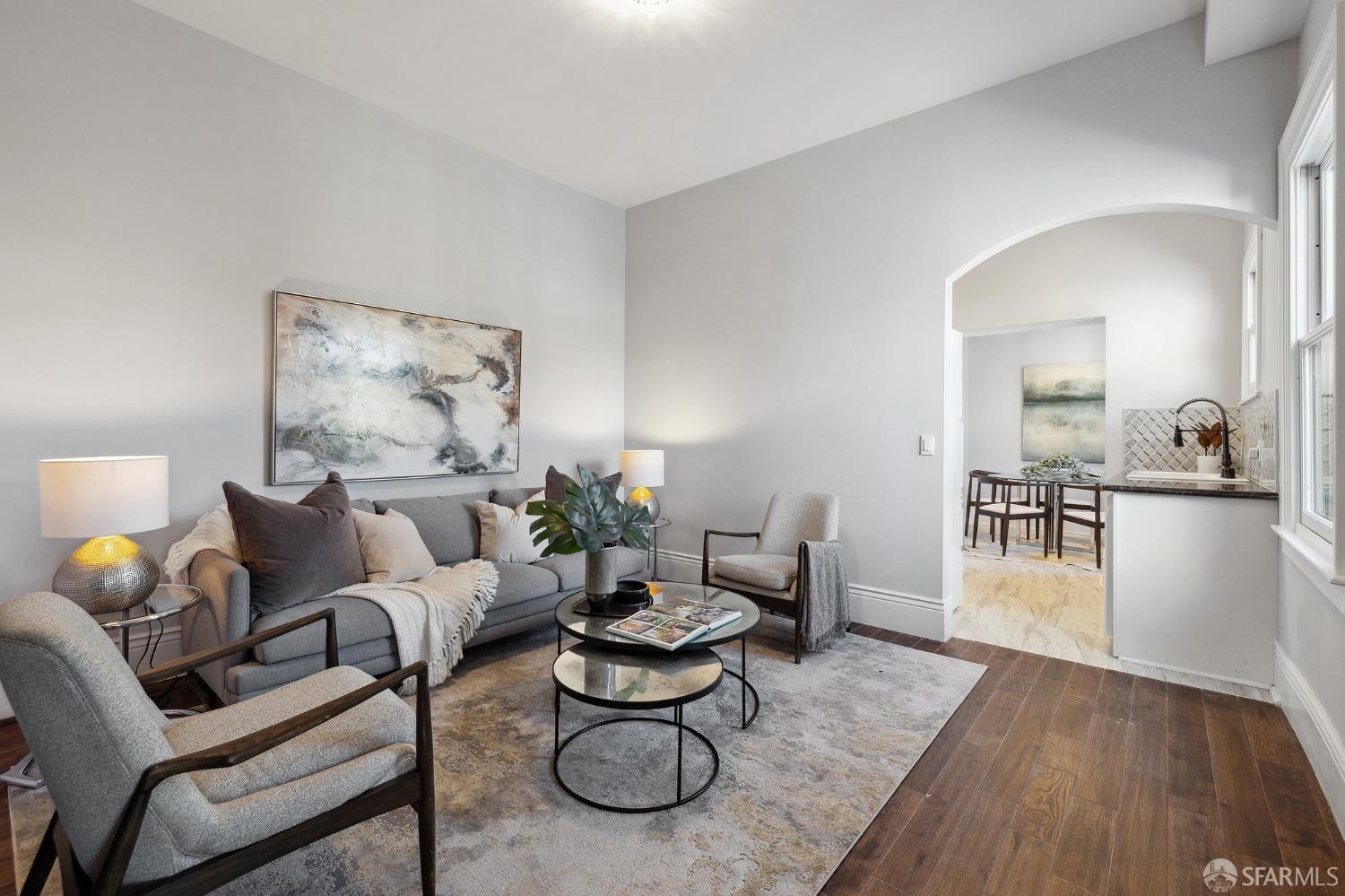 404 Ashbury Street # 4