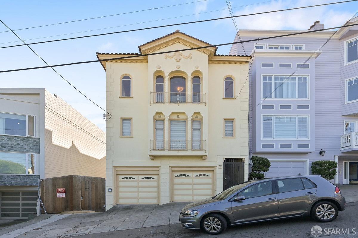 735 Chestnut Street