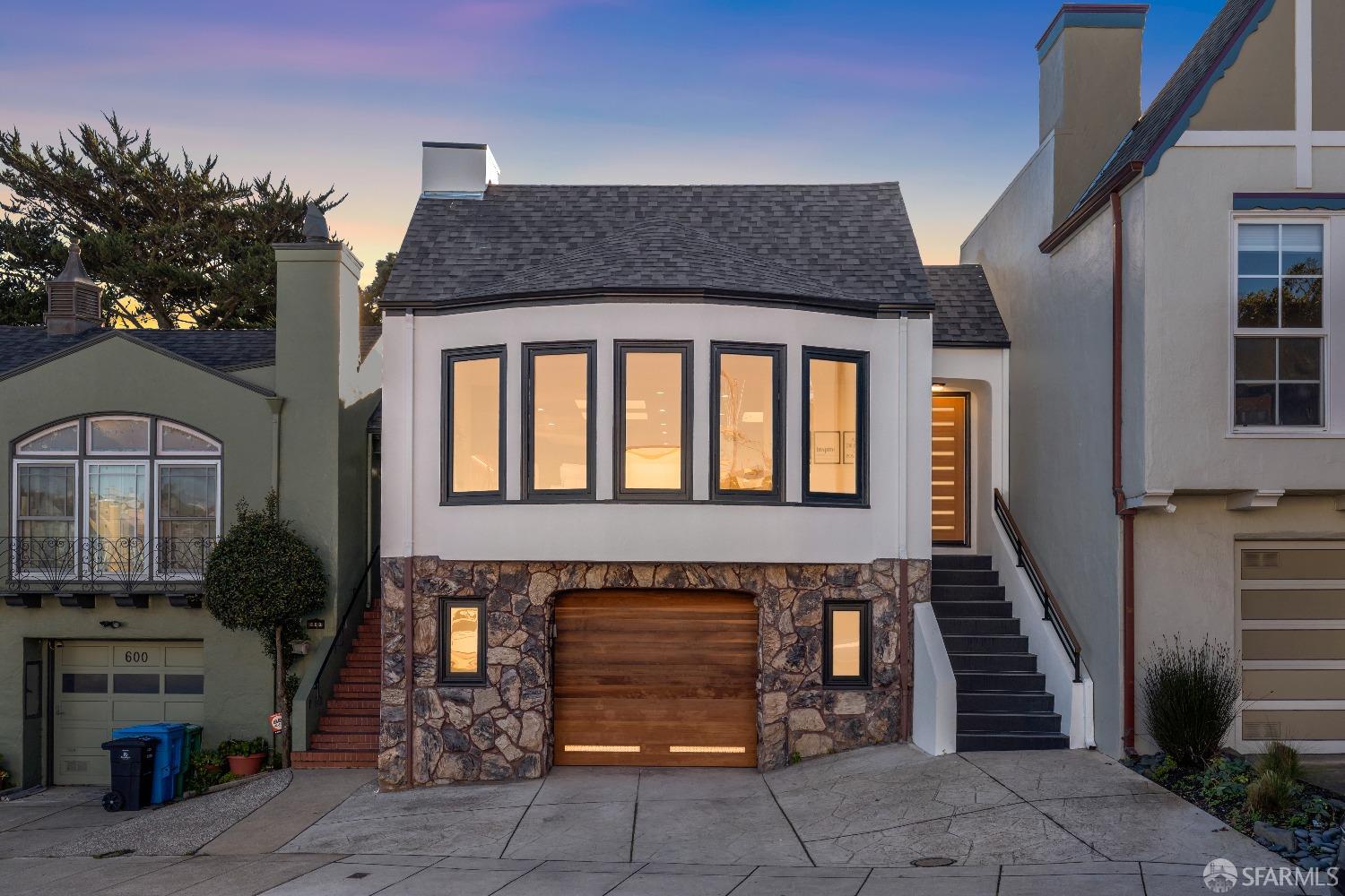 1 Bella Vista Way