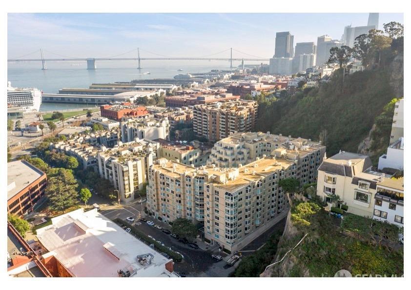 111 Chestnut Street # 808