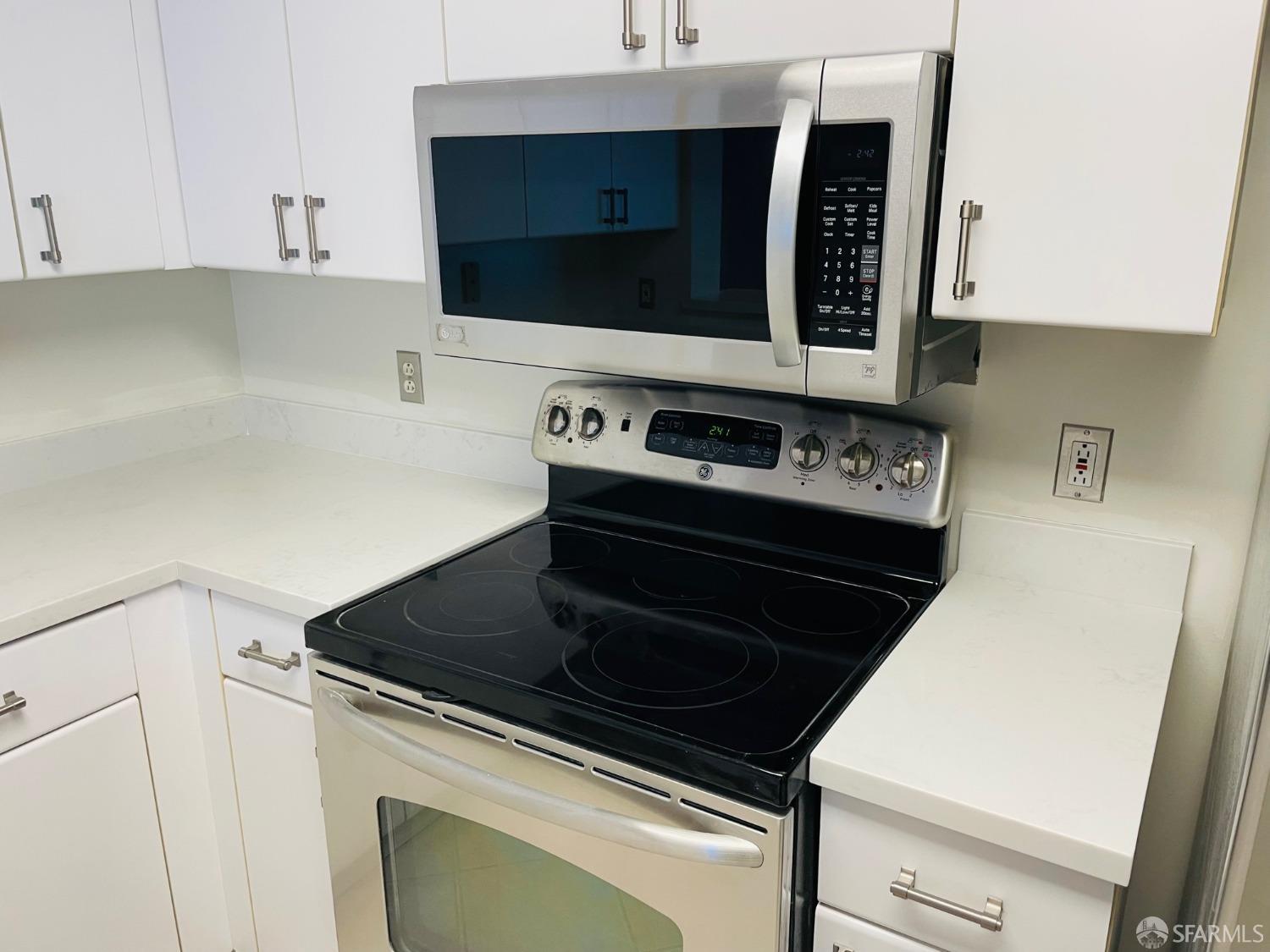 111 Chestnut Street # 808