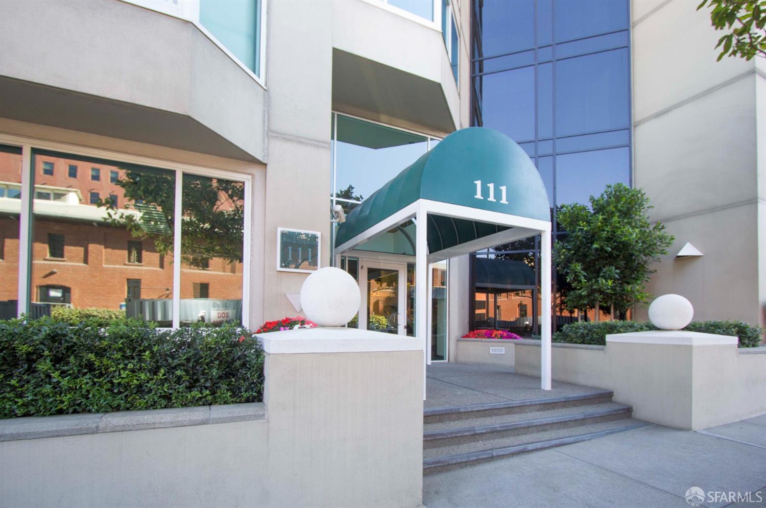 111 Chestnut Street # 808