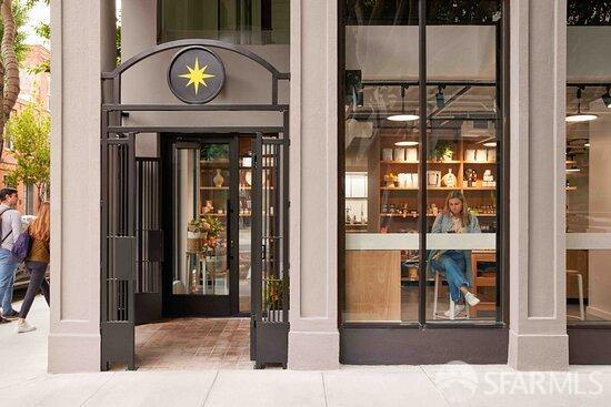 733 Front Street # 401