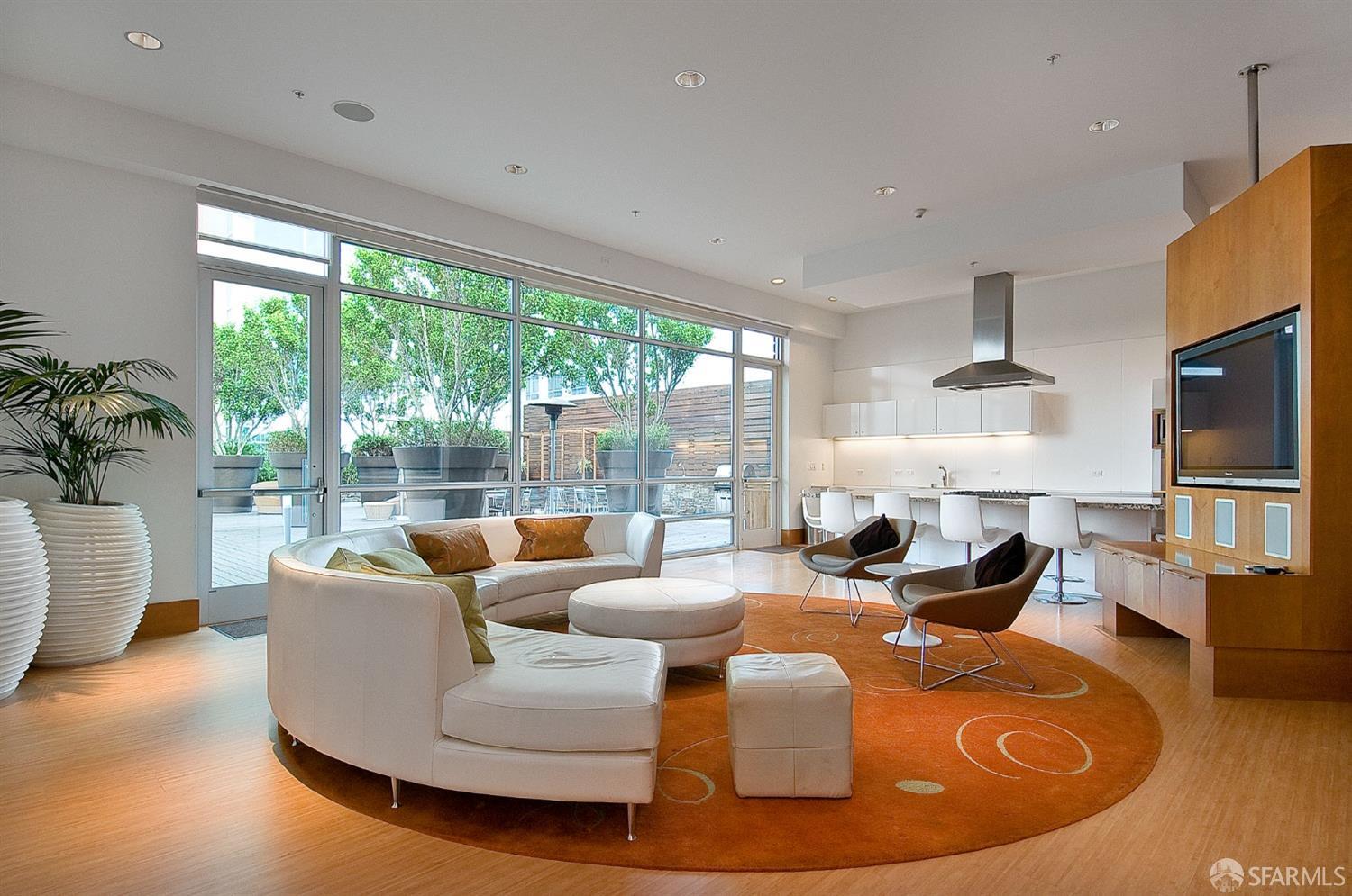 1160 Mission Street # 2101