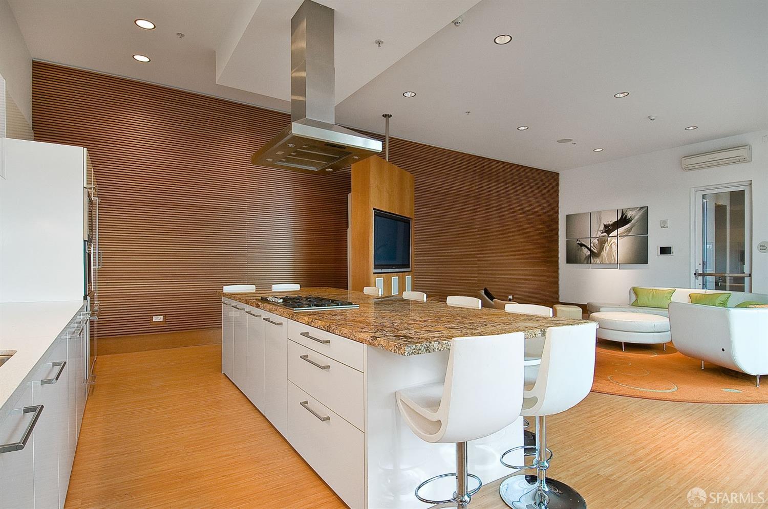 1160 Mission Street # 2101