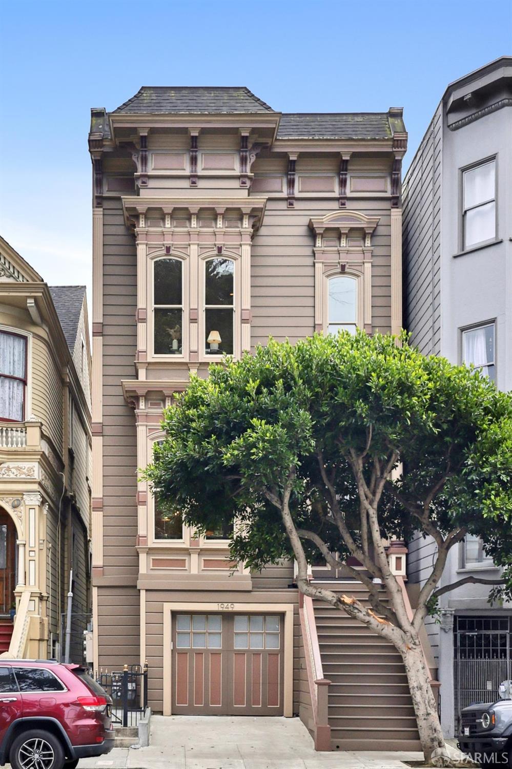 1949 Oak Street