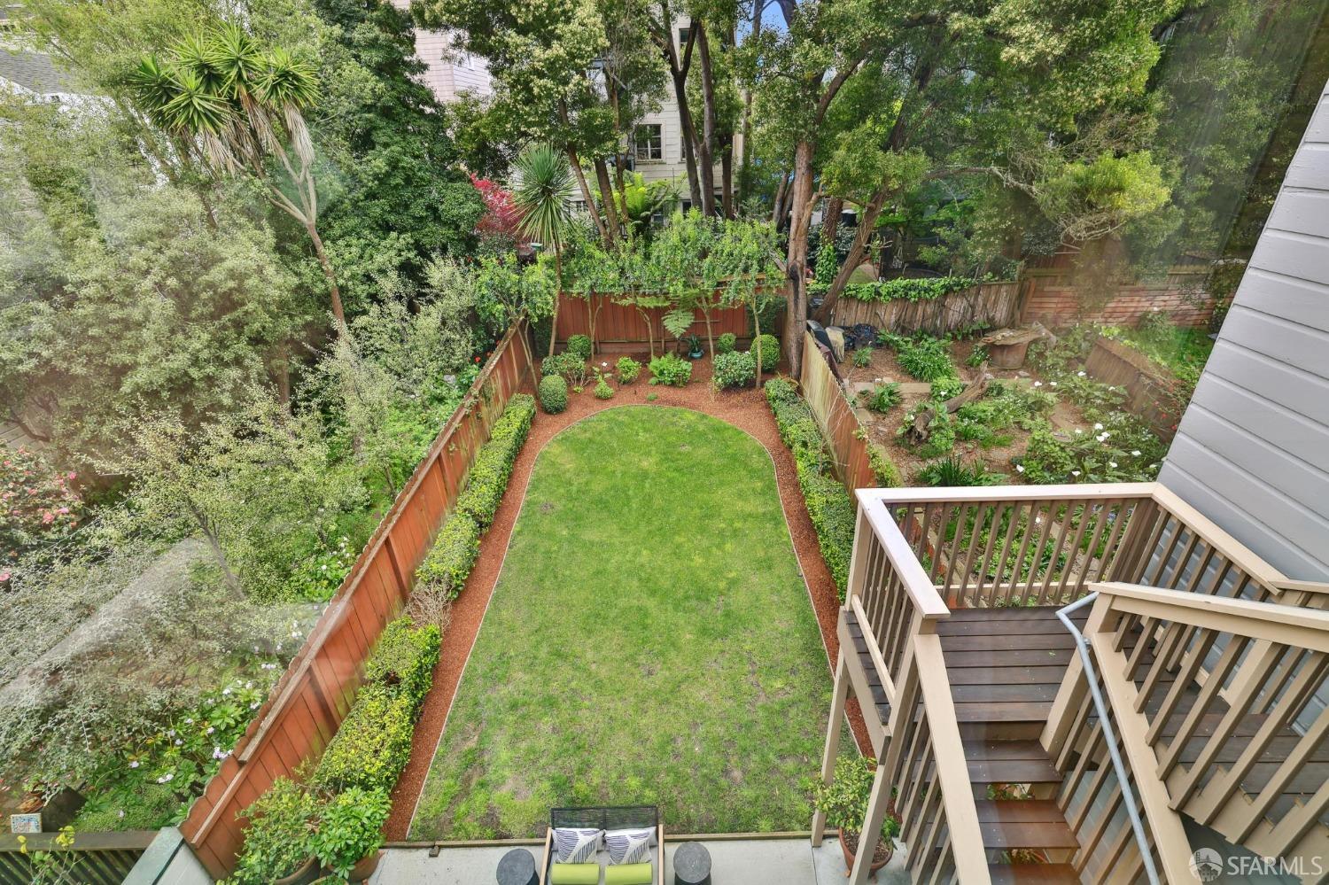 1949 Oak Street
