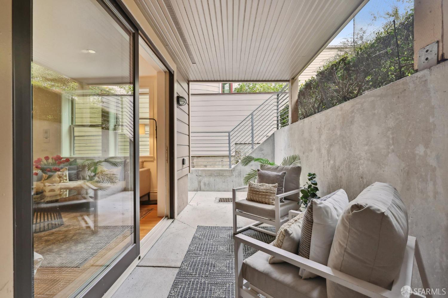 1949 Oak Street