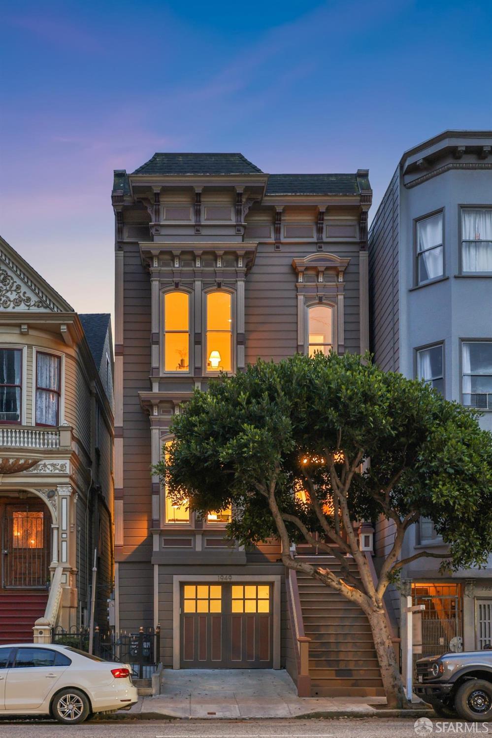 1949 Oak Street