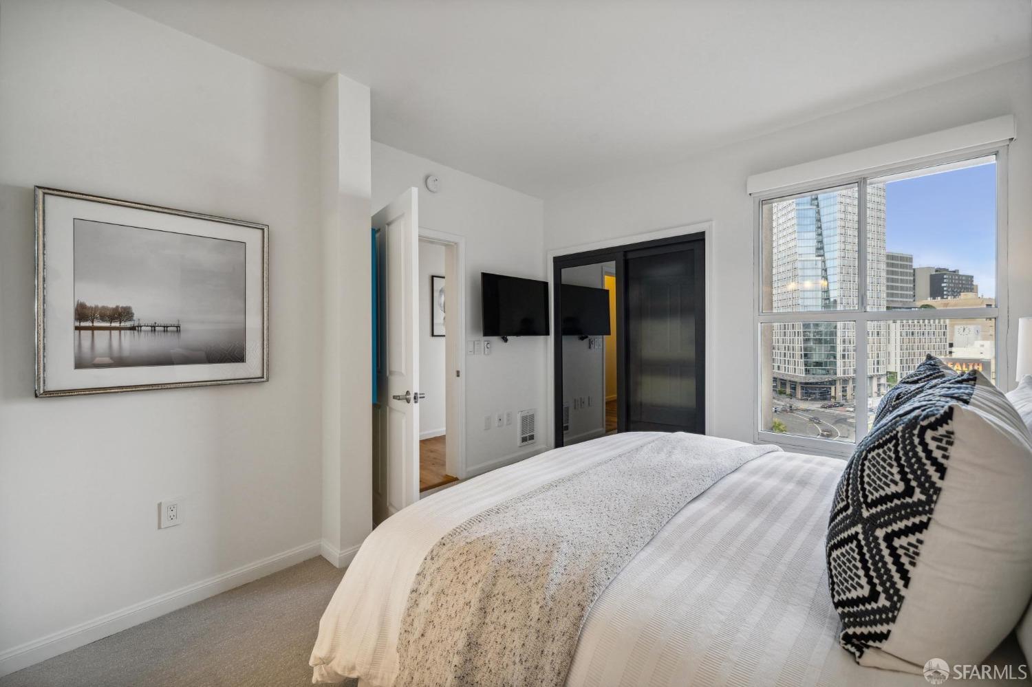 140 South Van Ness Avenue # 1031