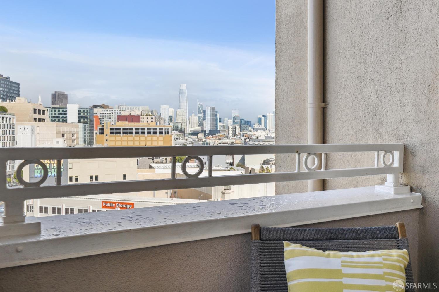 140 South Van Ness Avenue # 1031