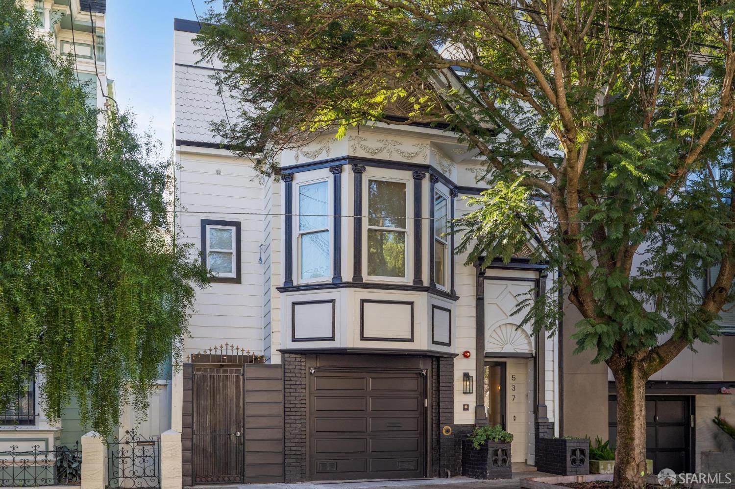 537 Grove Street