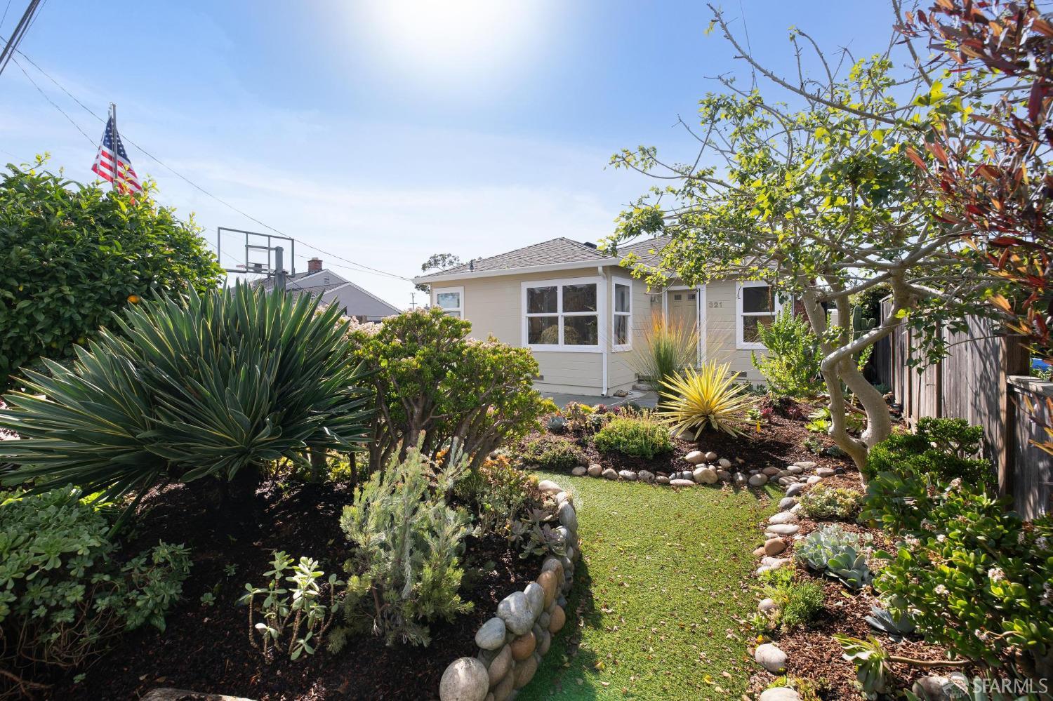 321 Alta Vista Drive