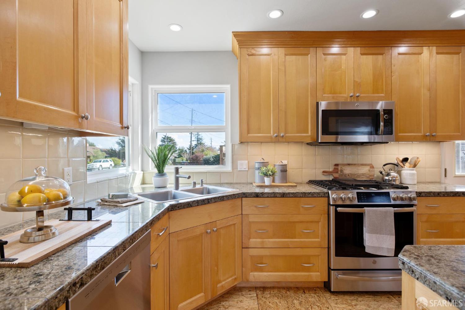 321 Alta Vista Drive