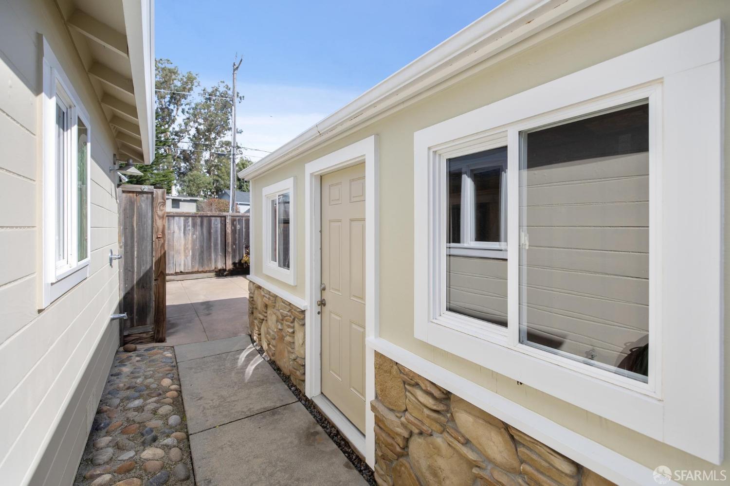 321 Alta Vista Drive