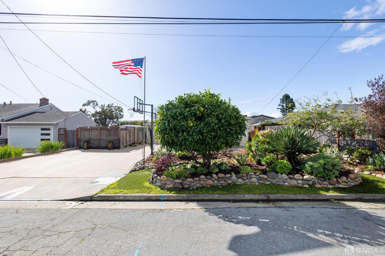 321 Alta Vista Drive