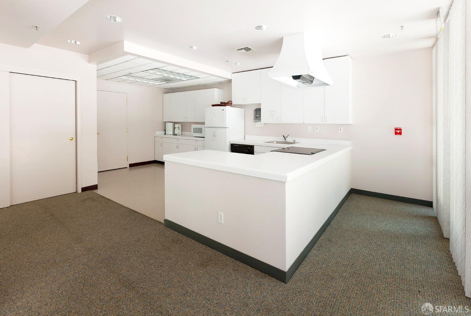 240 Lombard Street # 839