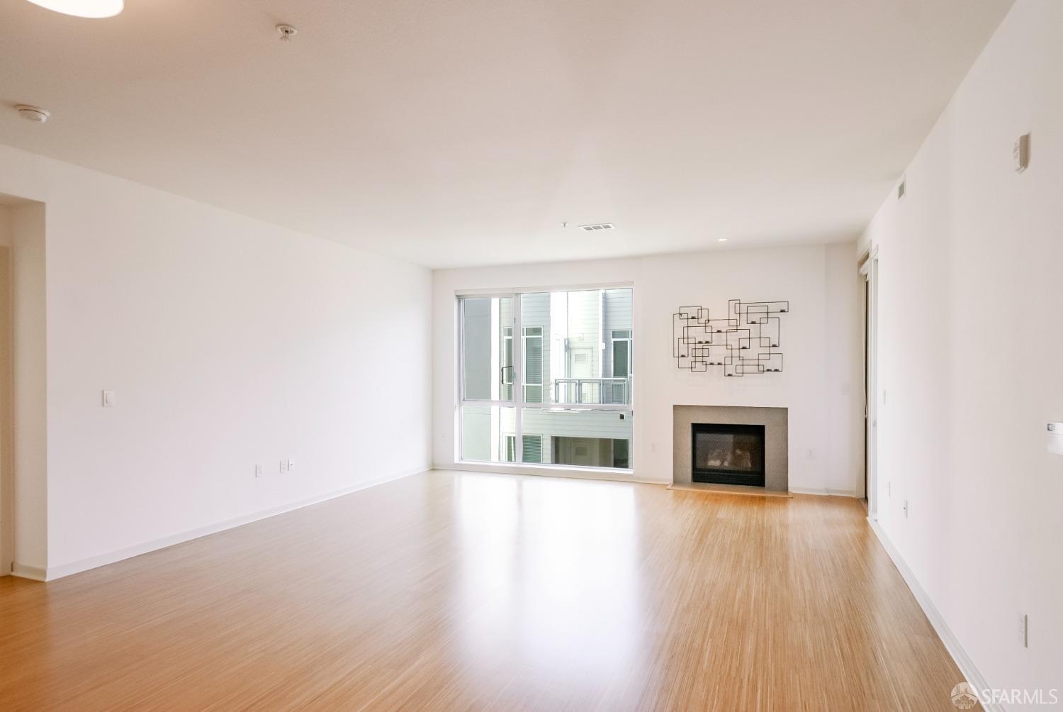 1655 N California Boulevard # 319