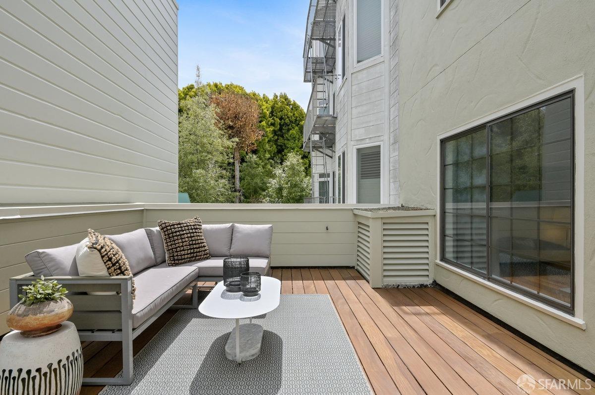 400 Avila Street # 106