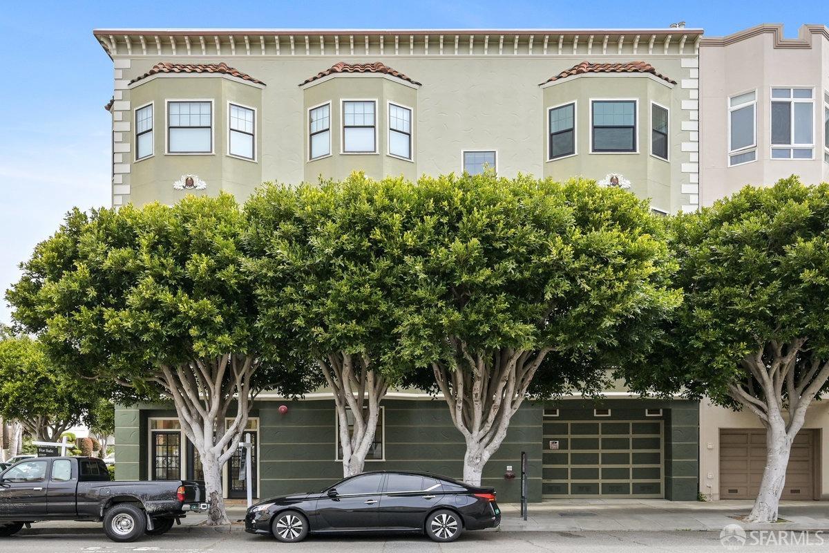 400 Avila Street # 106