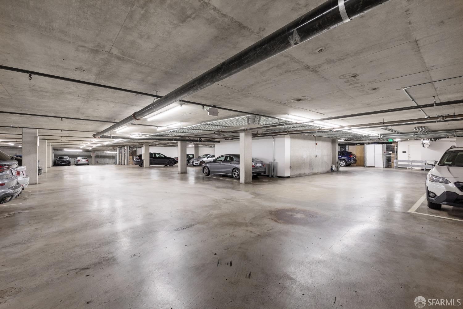 1600 Webster Street # 407