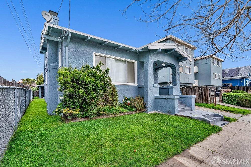 1631 Julia Street