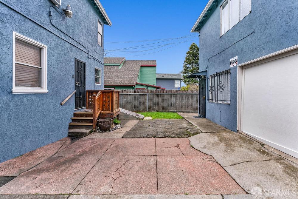 1631 Julia Street