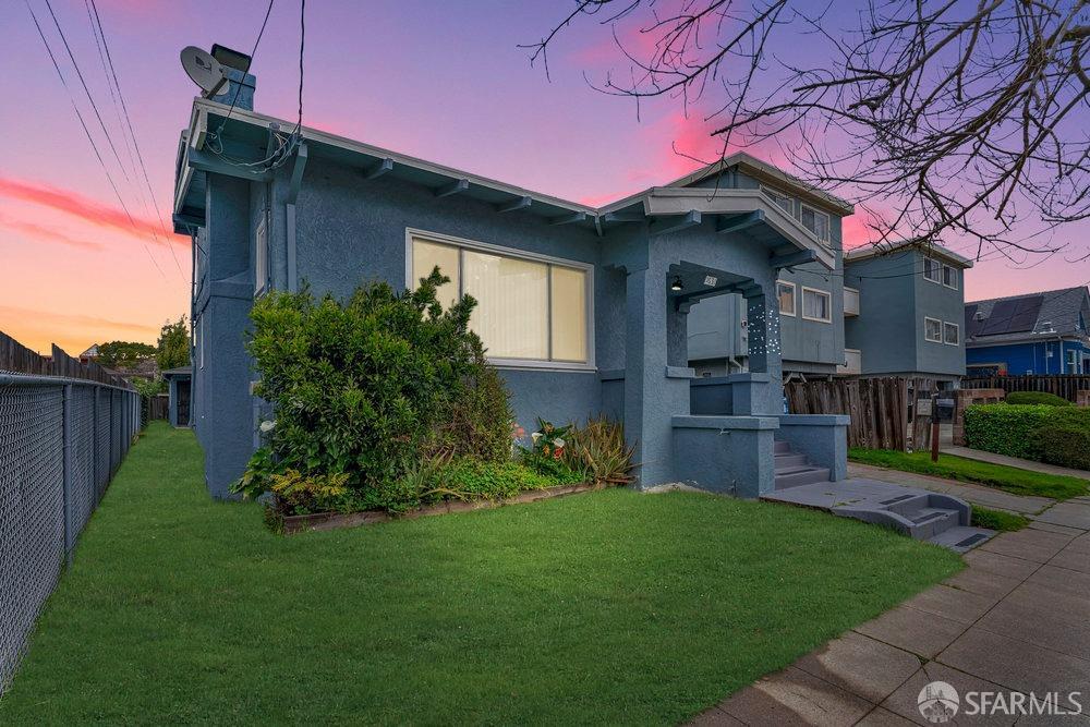 1631 Julia Street