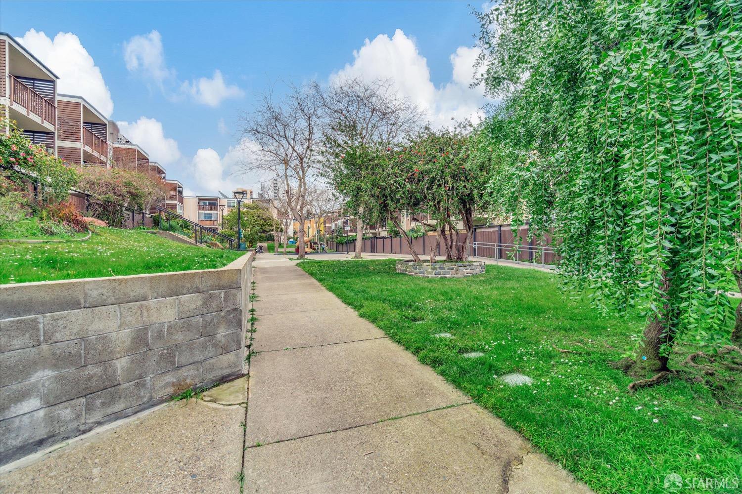 1460 Webster Street # 5