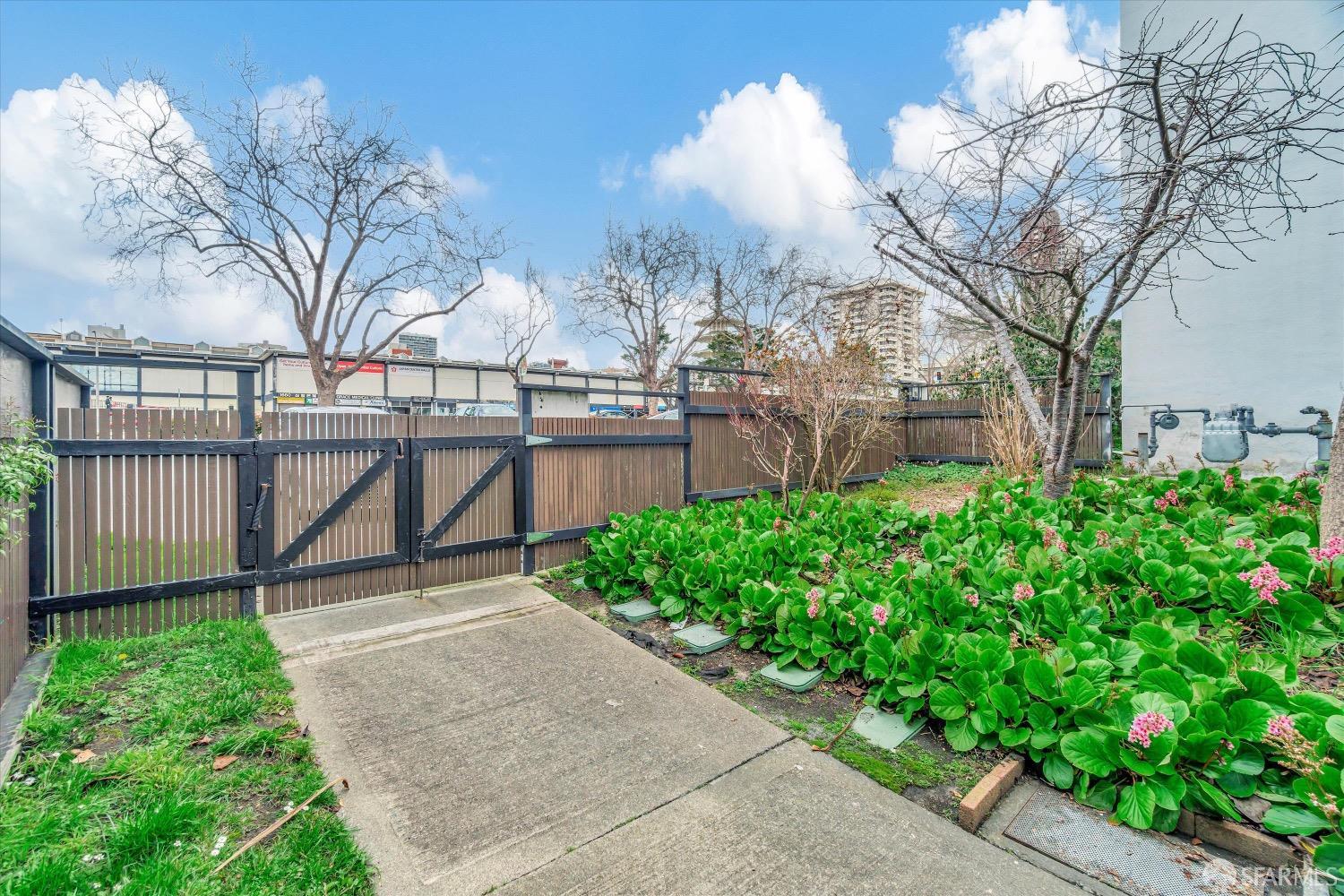 1460 Webster Street # 5