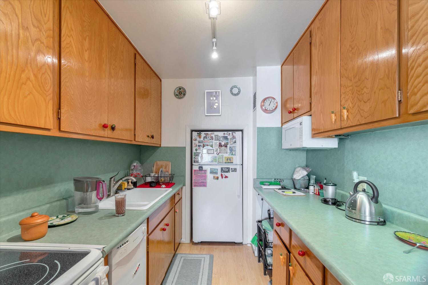 1460 Webster Street # 5