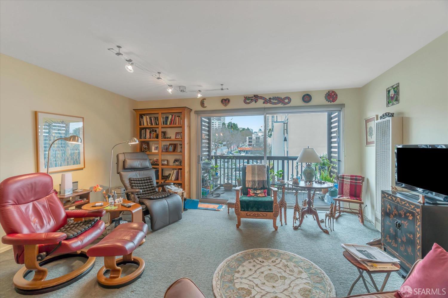 1460 Webster Street # 5