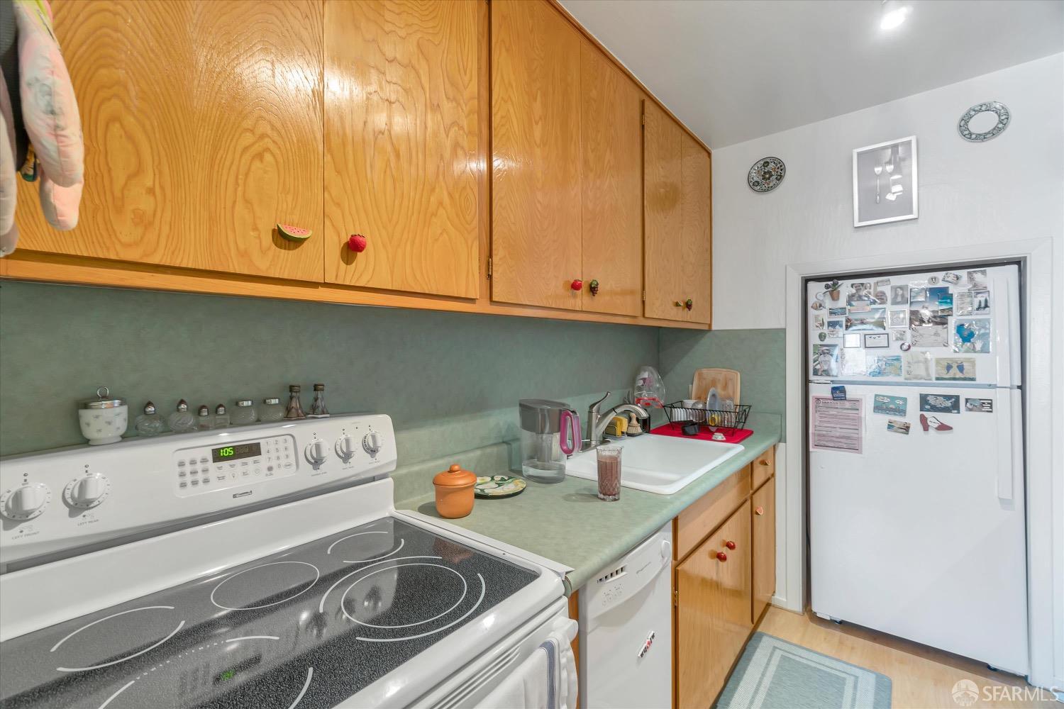 1460 Webster Street # 5