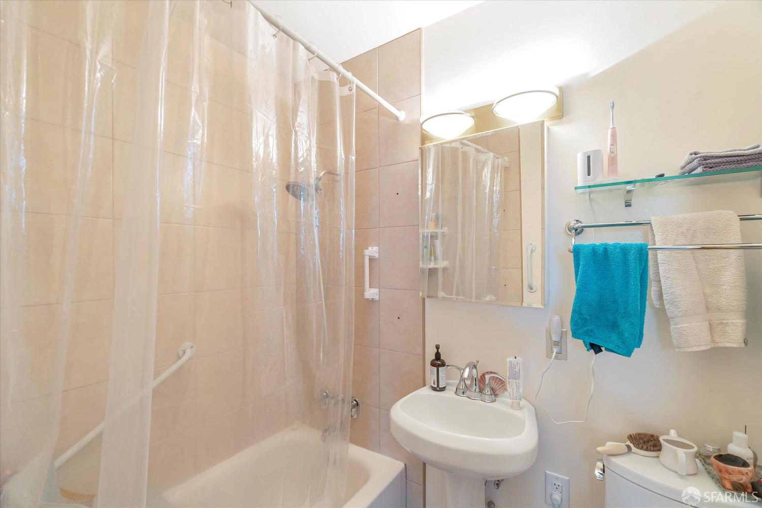 1460 Webster Street # 5
