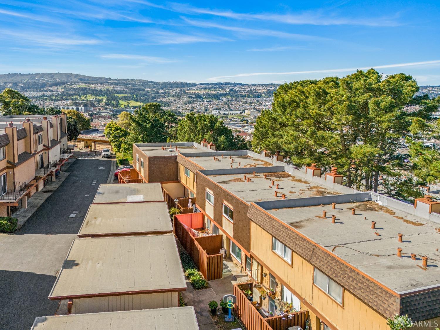 831 Ridge Court