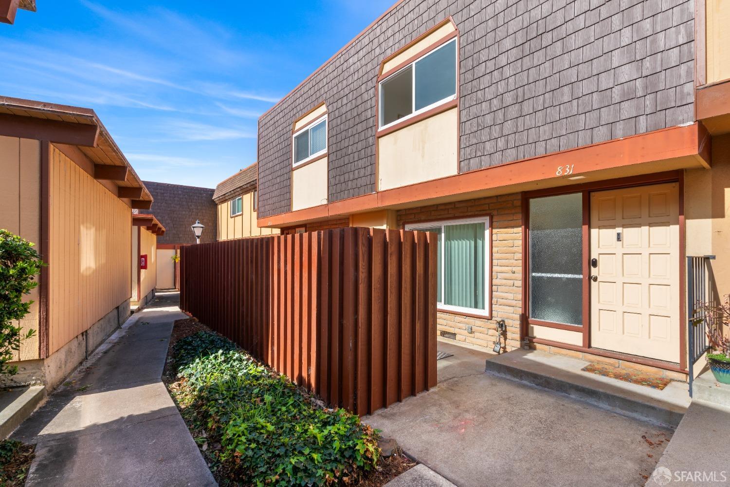 831 Ridge Court