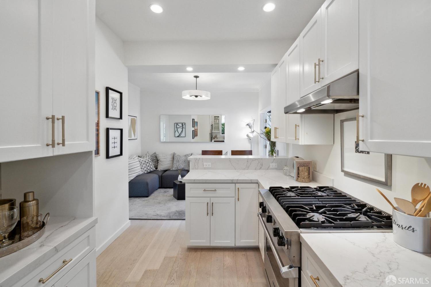 76 Saturn Street