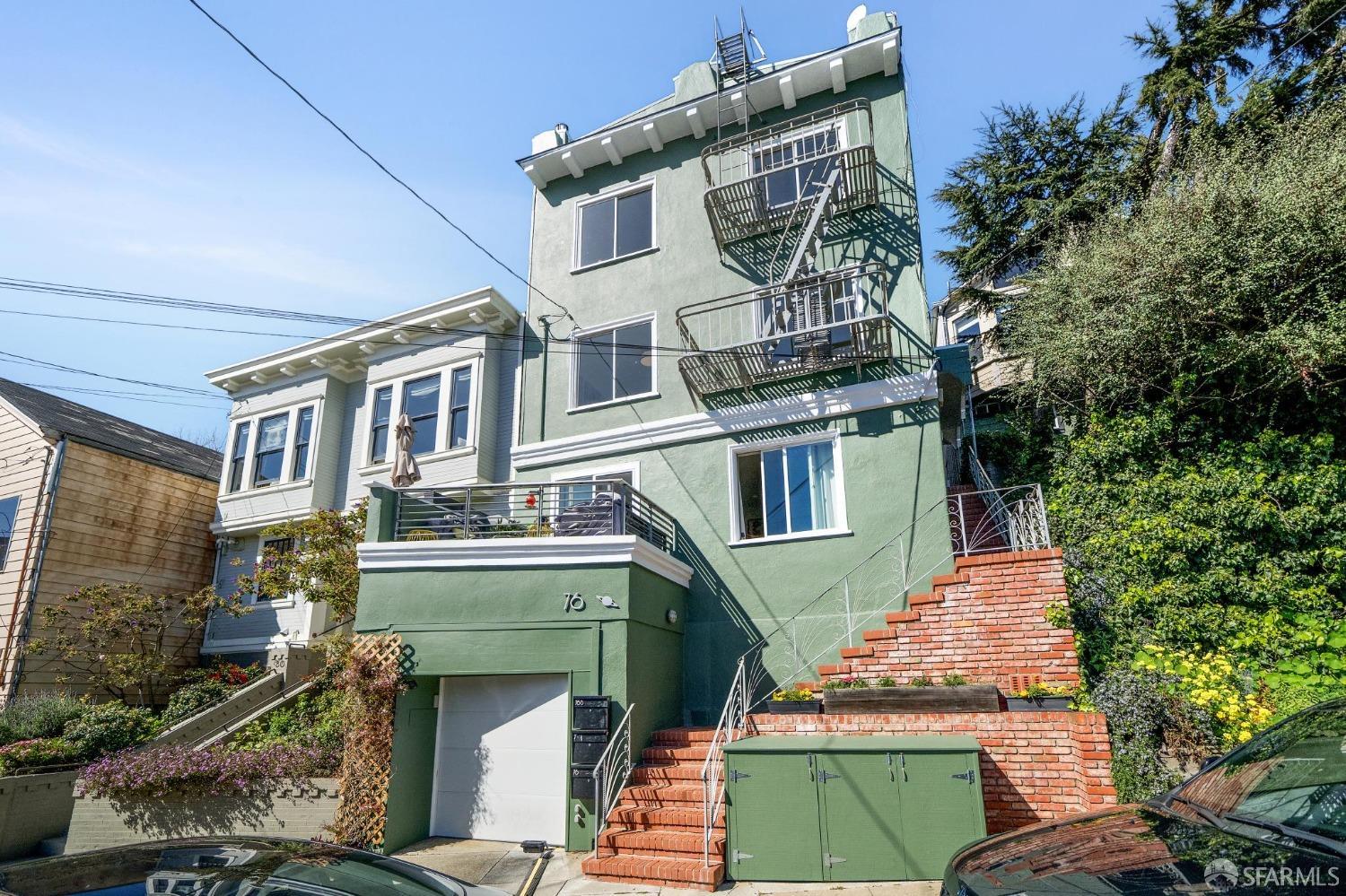 76 Saturn Street