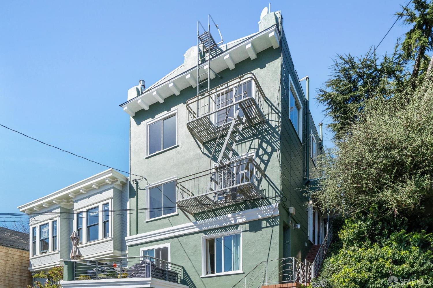 76 Saturn Street