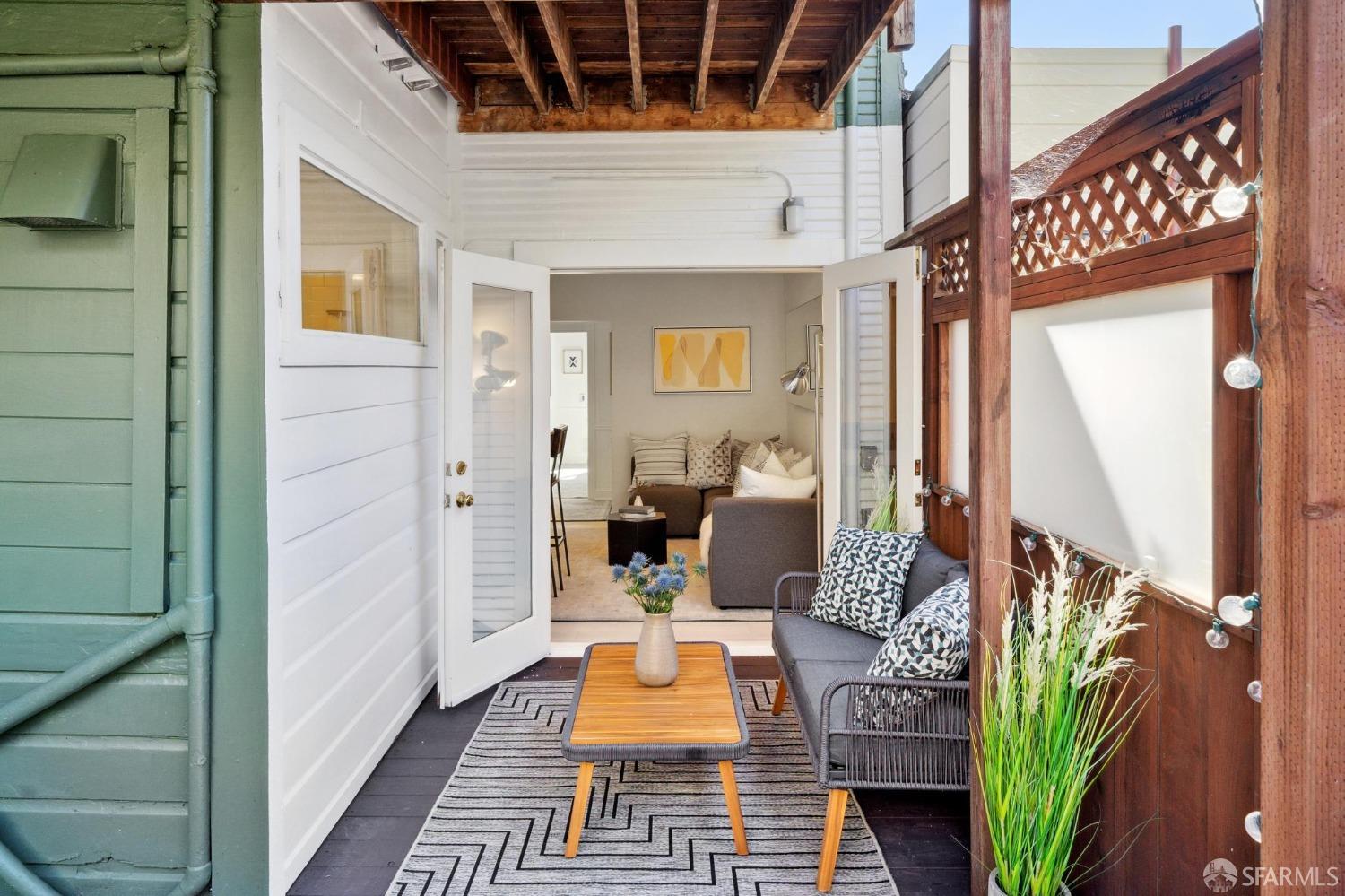 76 Saturn Street