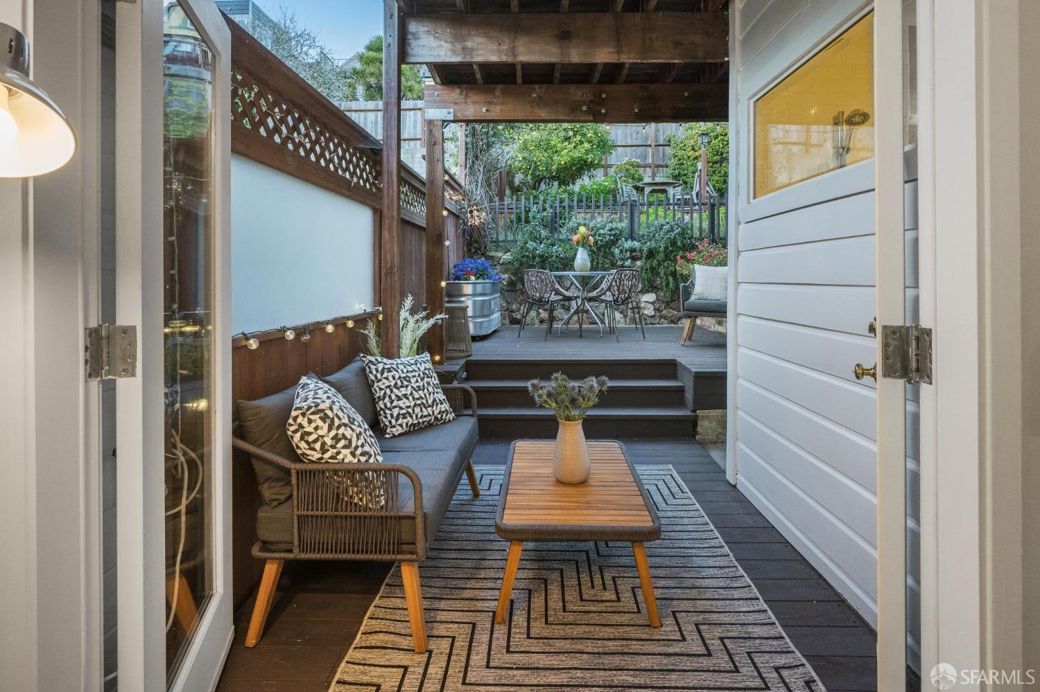 76 Saturn Street
