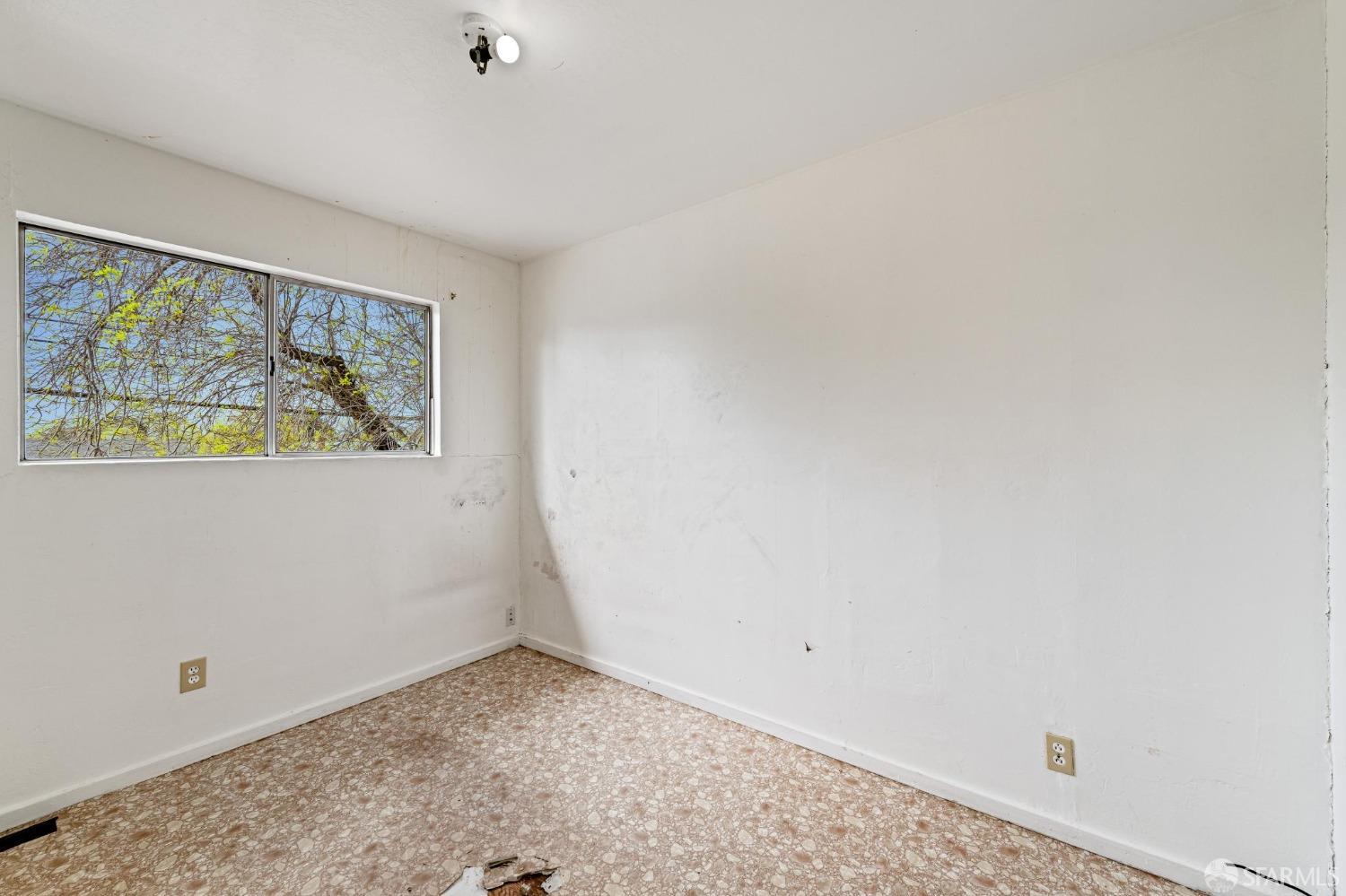 2597 E Olivera Road