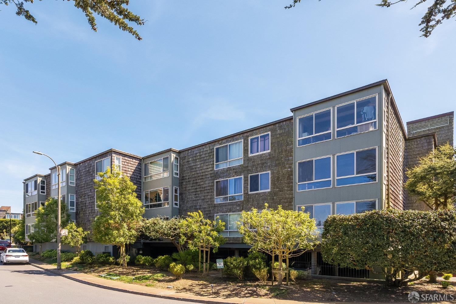 135 Red Rock Way # 105L