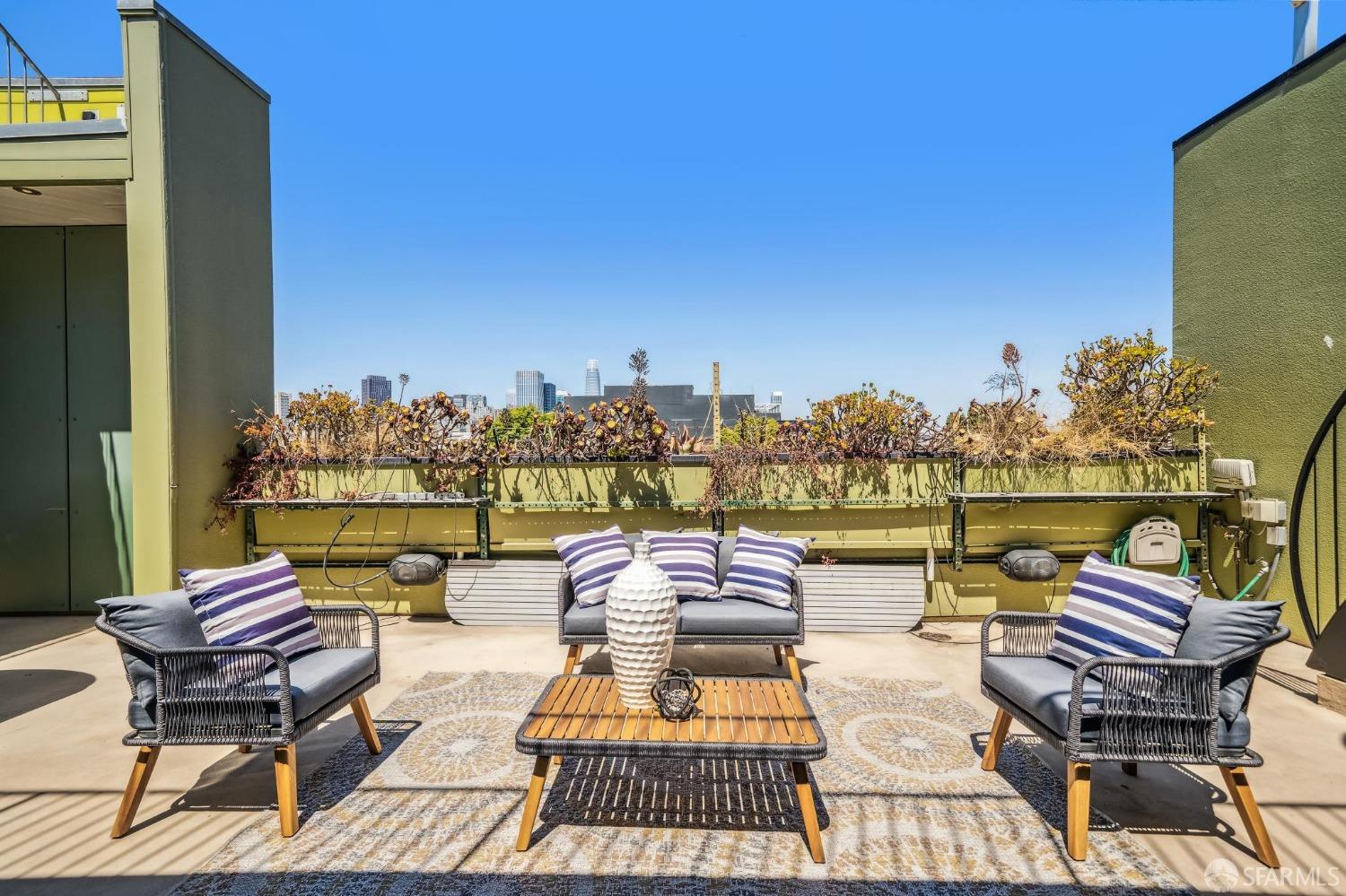 1216 Folsom Street