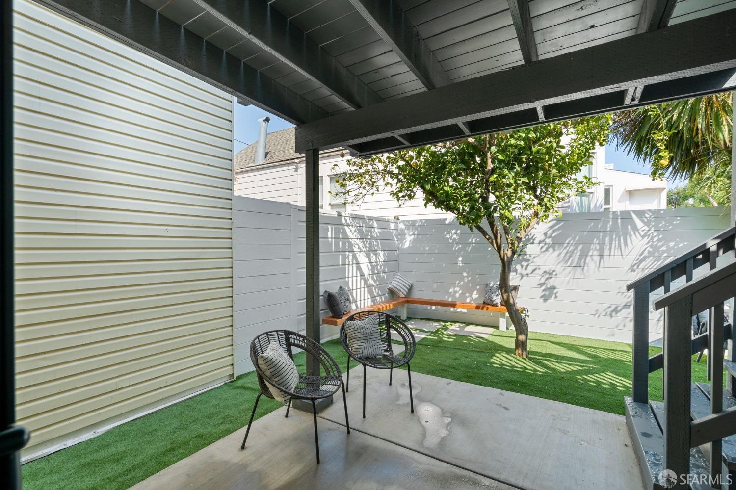 1609 Castro Street