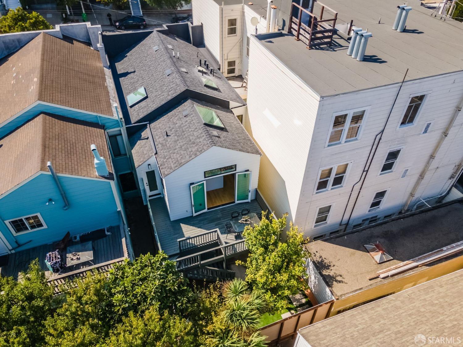 1609 Castro Street