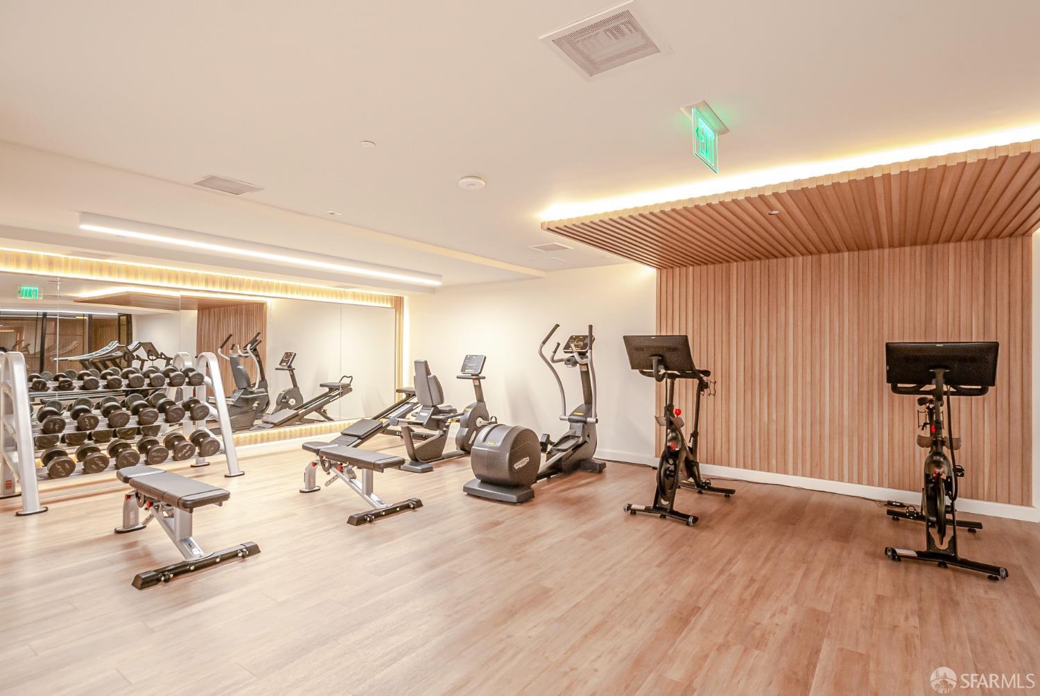 875 California Street # 305