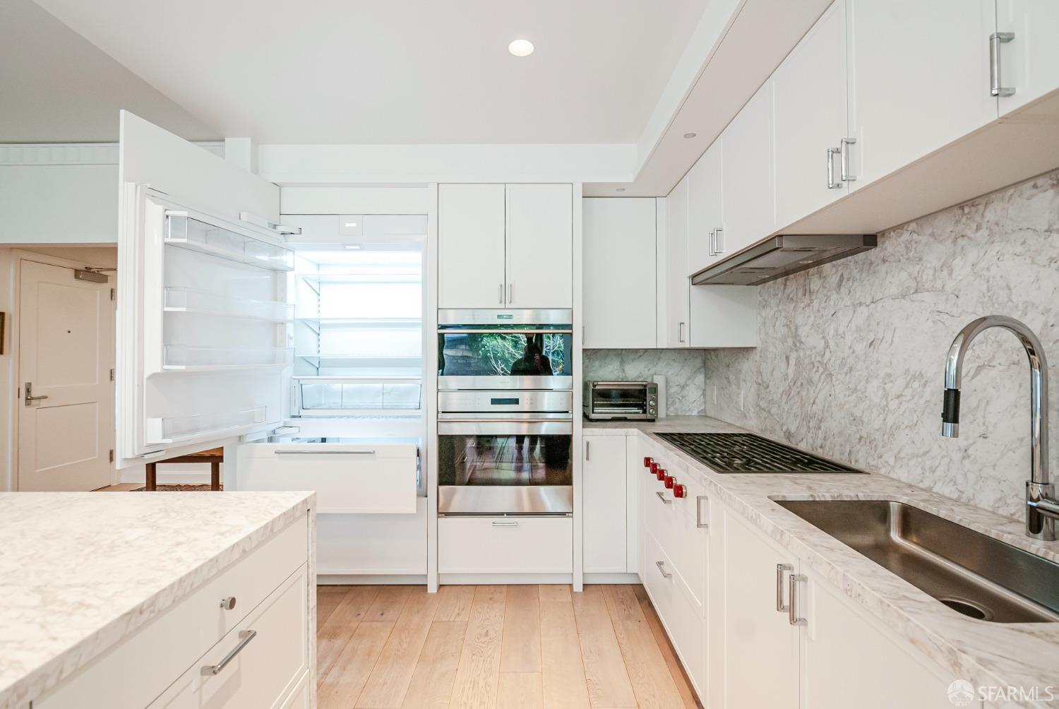 875 California Street # 305