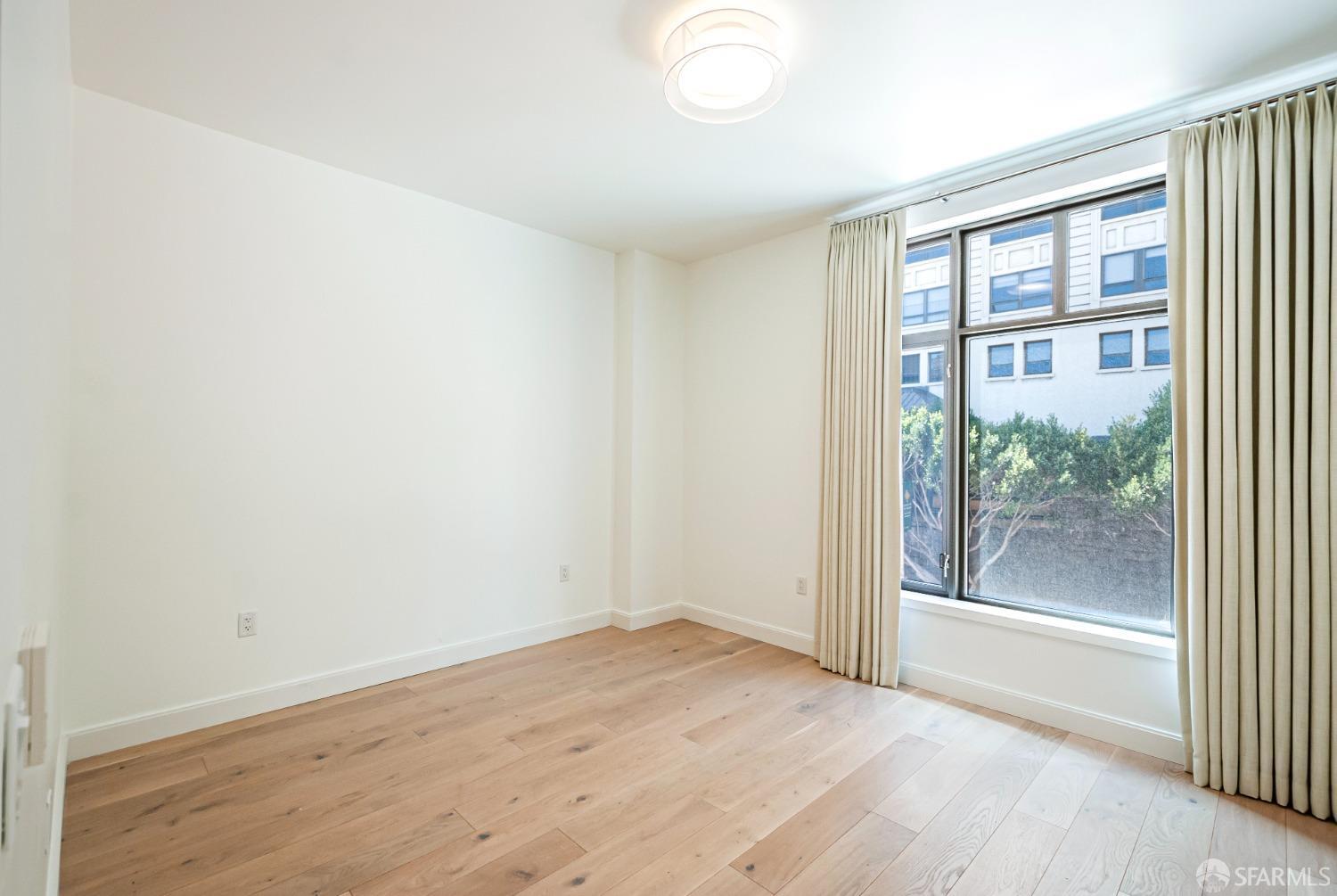 875 California Street # 305