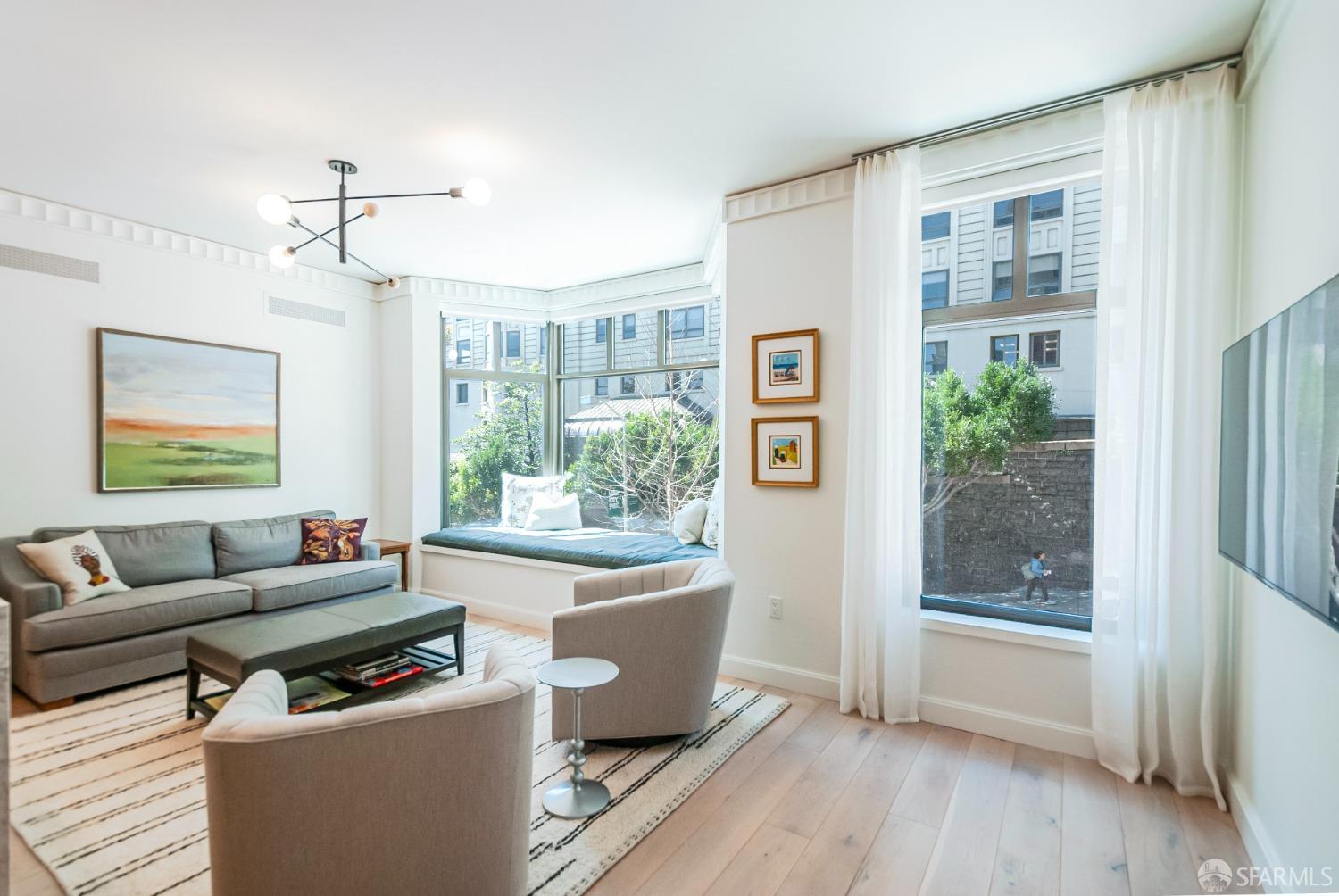 875 California Street # 305